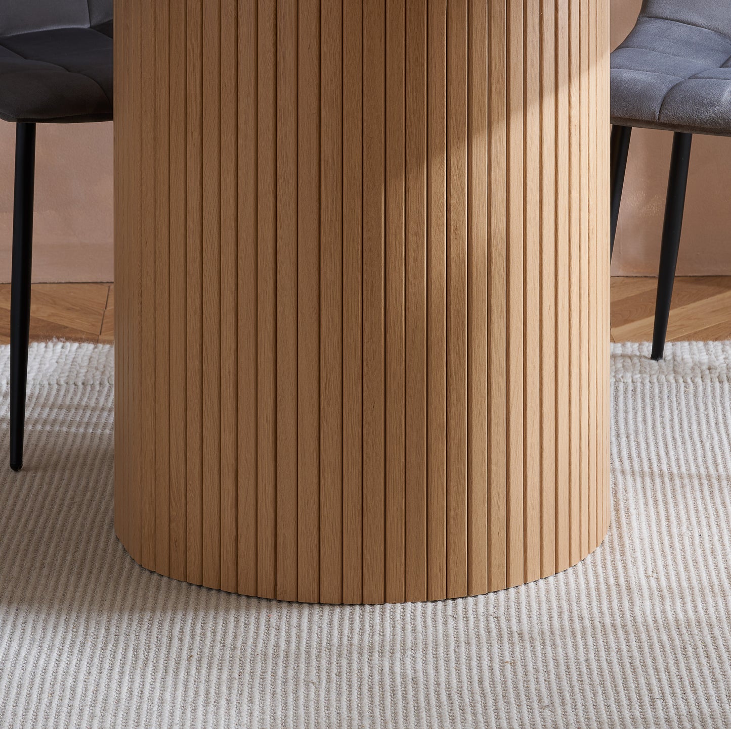 Axel Round Fluted Dining Table