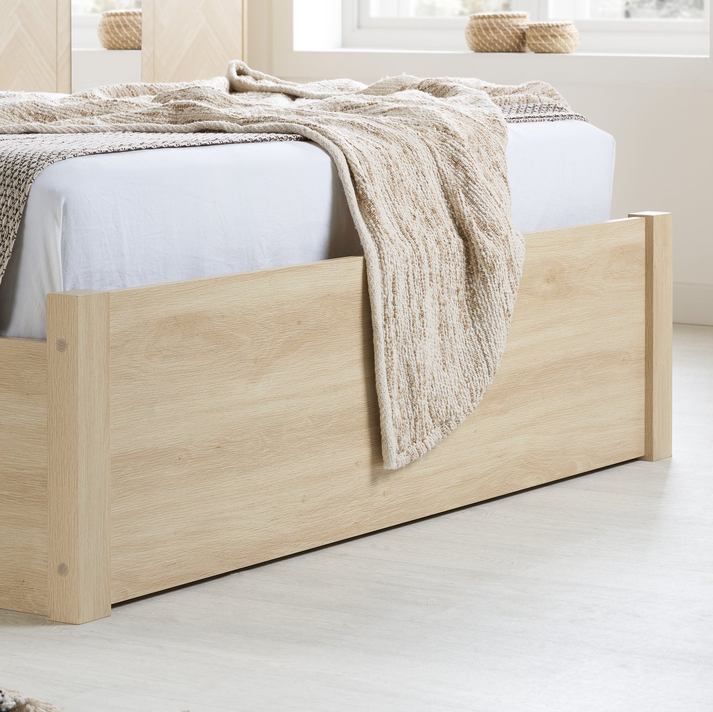 Herringford Ottoman Bed