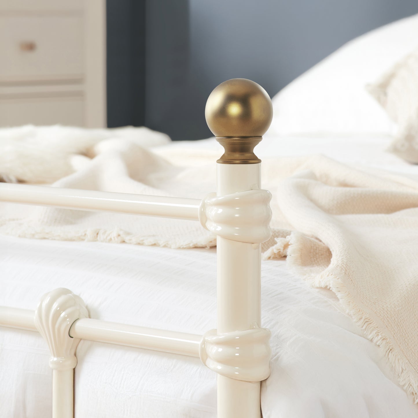 90Cm Atlas Bed Cream