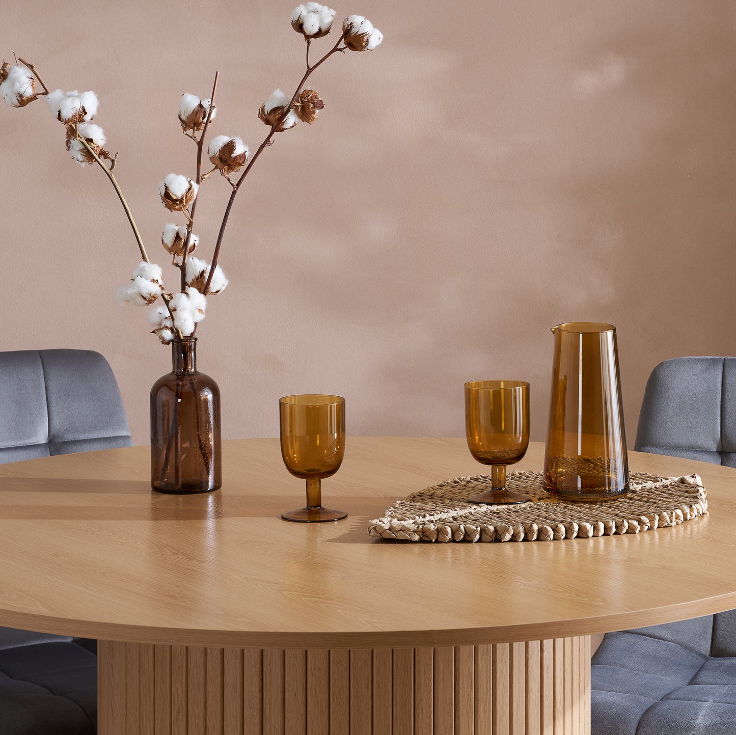 Axel Round Fluted Dining Table