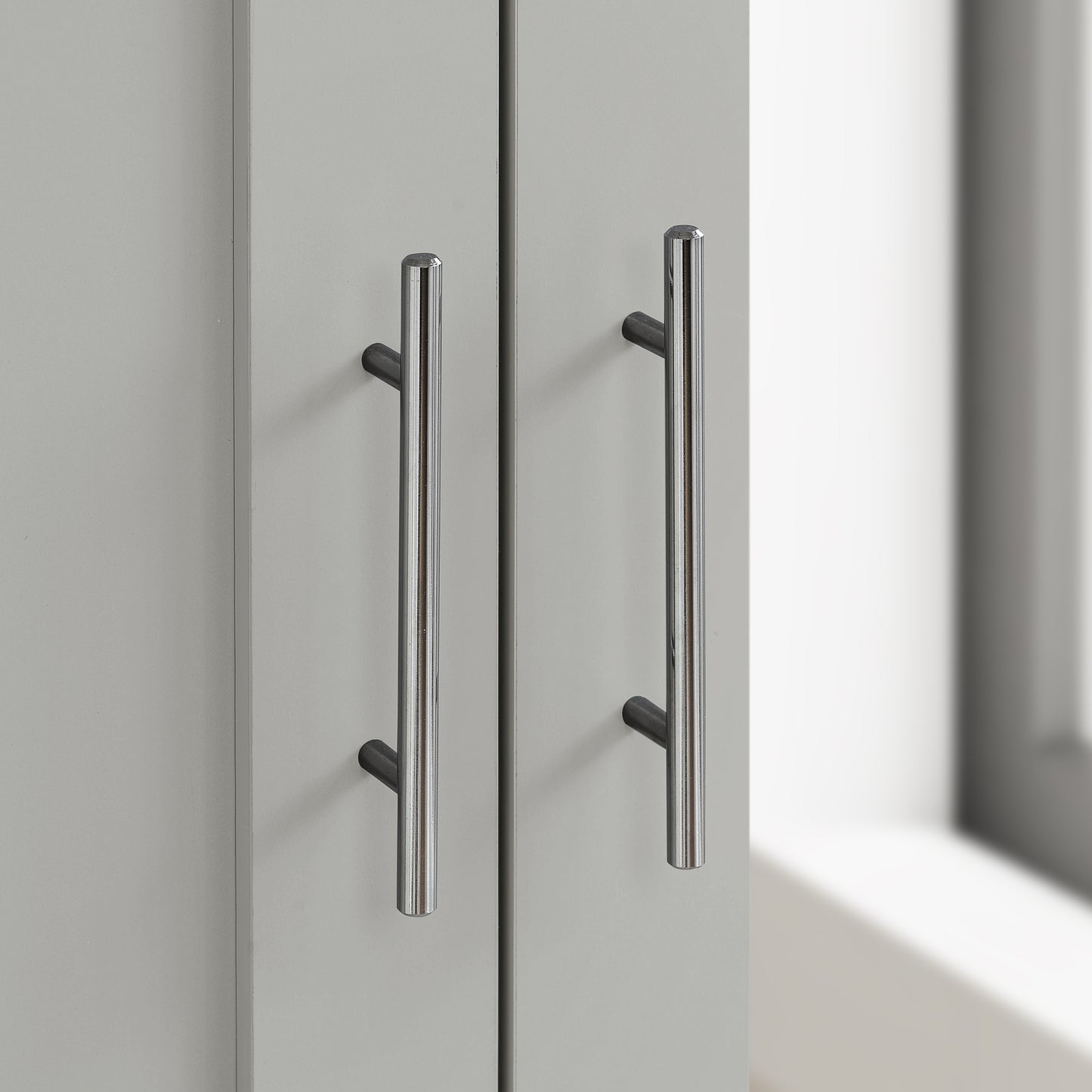 Highgate Wardrobe With Mirror