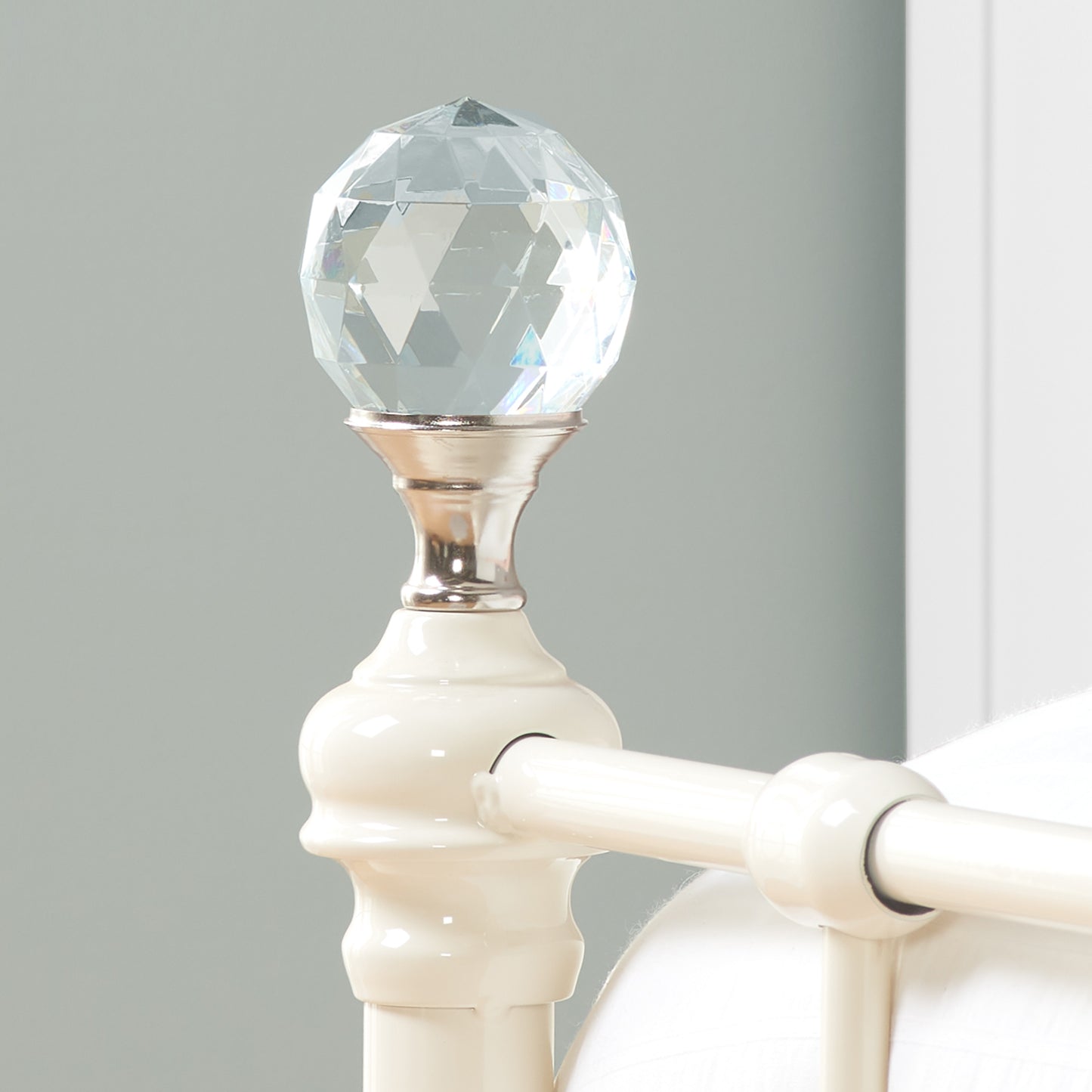 90Cm Jessica Bed Cream