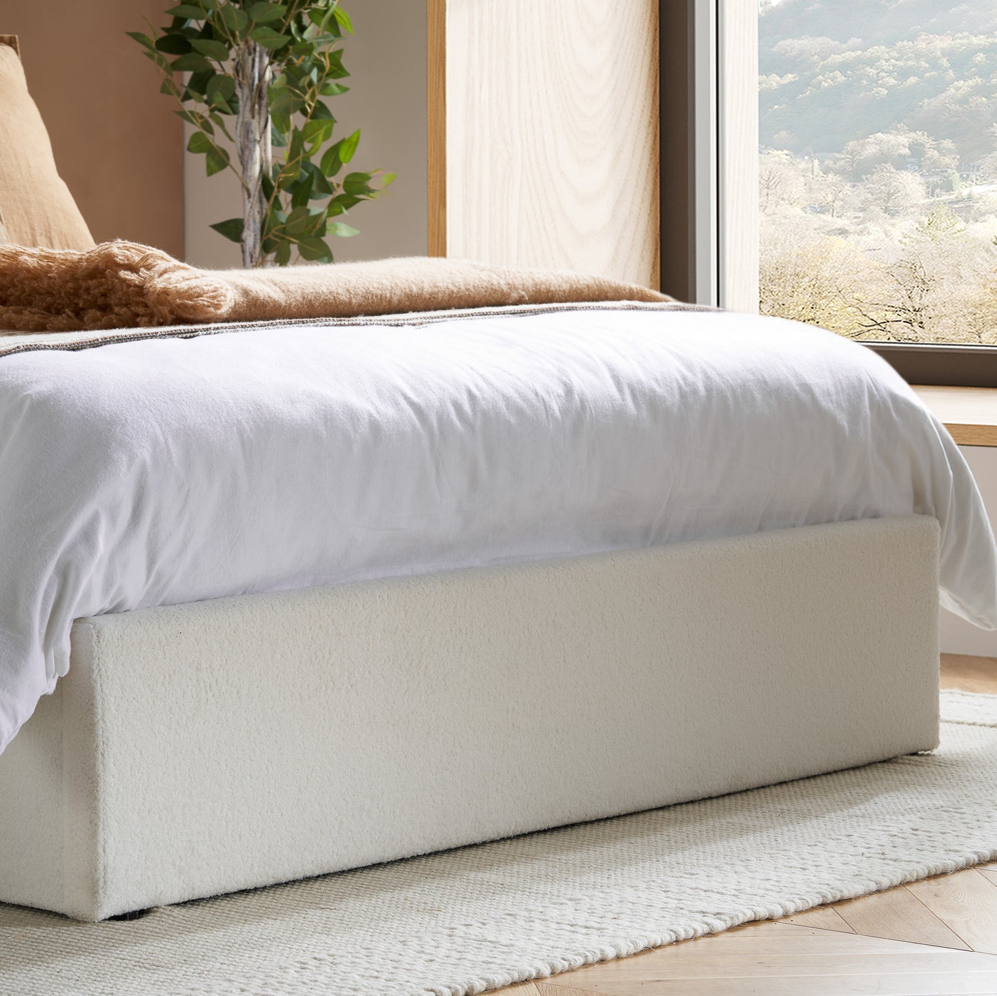 Maisey Ottoman Bed